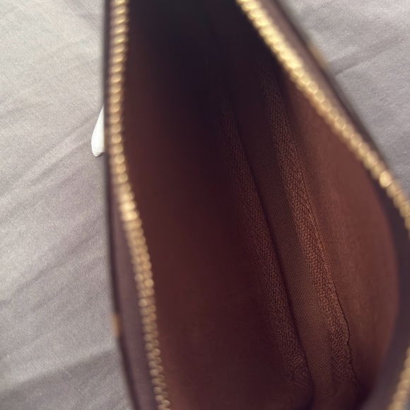 Louis Vuitton Monogram Mini Pochette - Picture 6 of 9